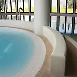 Comfortable Near The Sea, 아파트