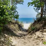 아파트 Comfortable Near The Sea,